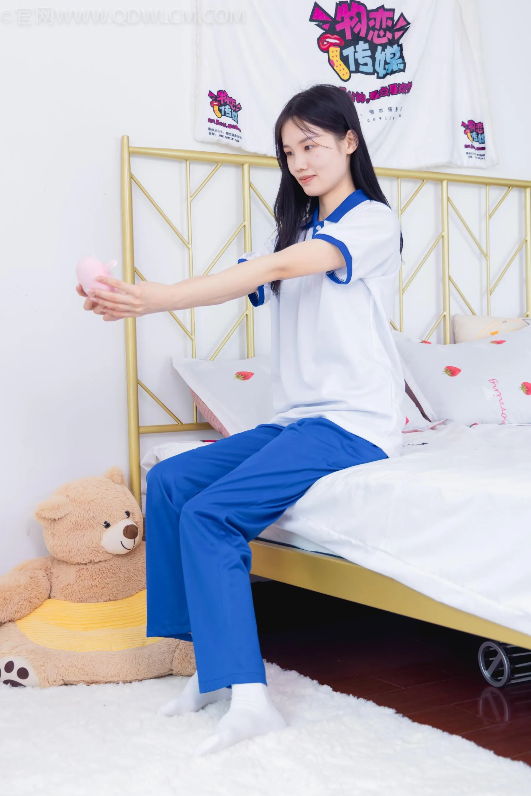 物恋传媒 NO.1515 颜颜-校园时的她 [151P]插图2